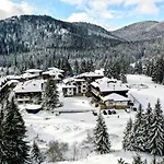 From Sunrise To Sunset At Oak Smolyan Lakes Apartment Pamporowo