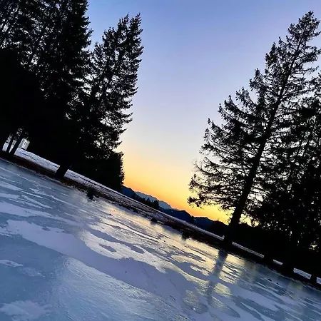 Апартамент From Sunrise To Sunset At Oak Smolyan Lakes *