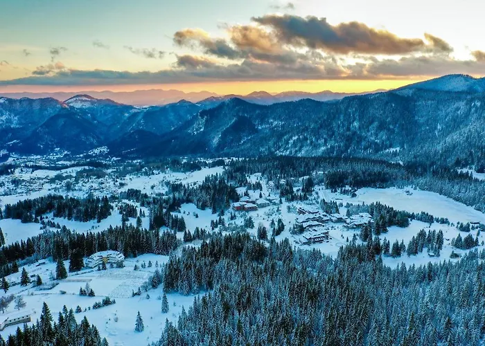 From Sunrise To Sunset At Oak Smolyan Lakes Appartement Pamporovo